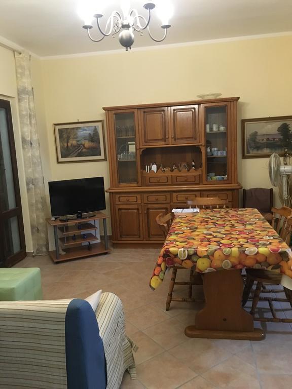 Appartamenti Stella Di Mare Pula Ruang foto